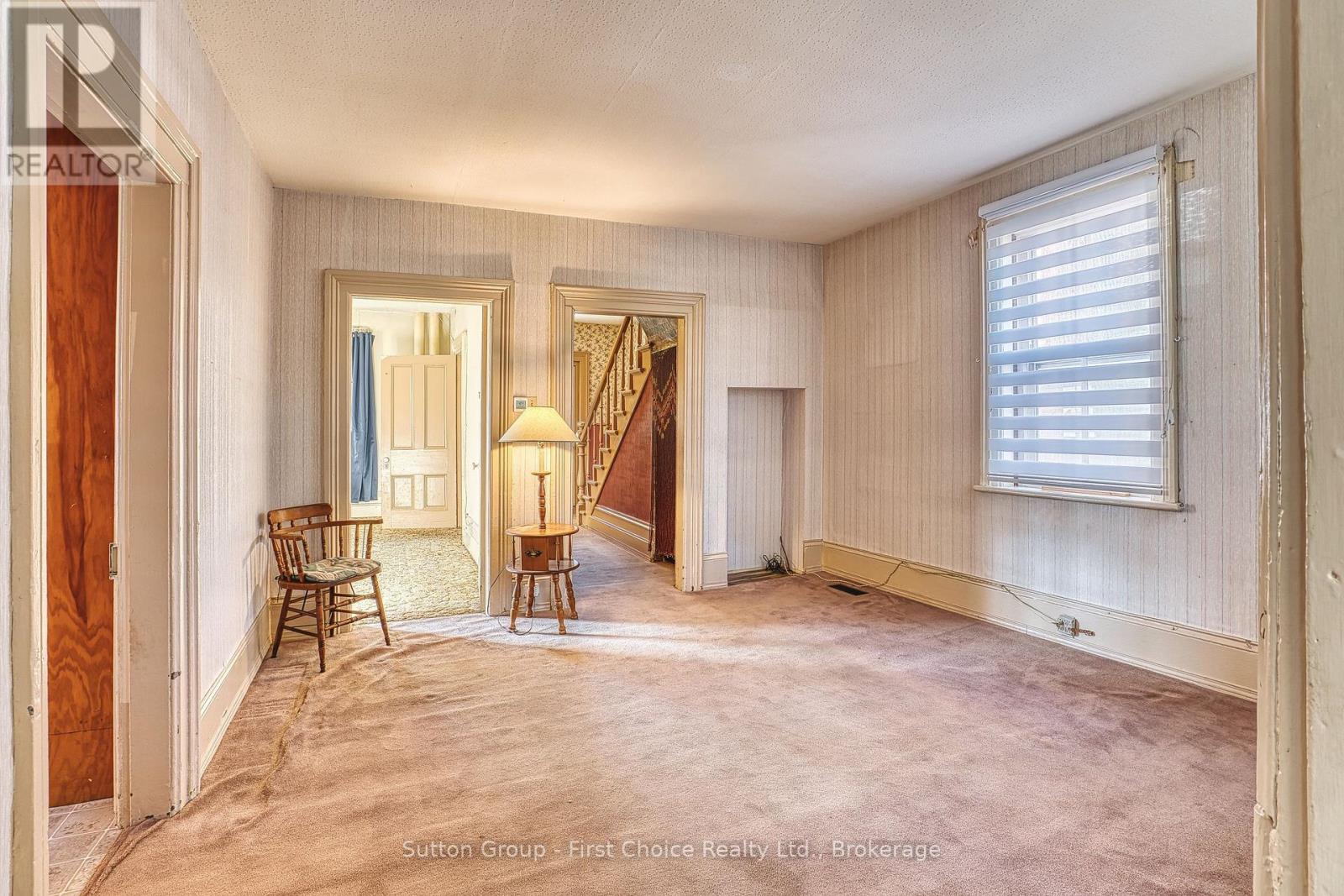 32 Falstaff Street, Stratford, Ontario  N5A 3T3 - Photo 8 - X14105356
