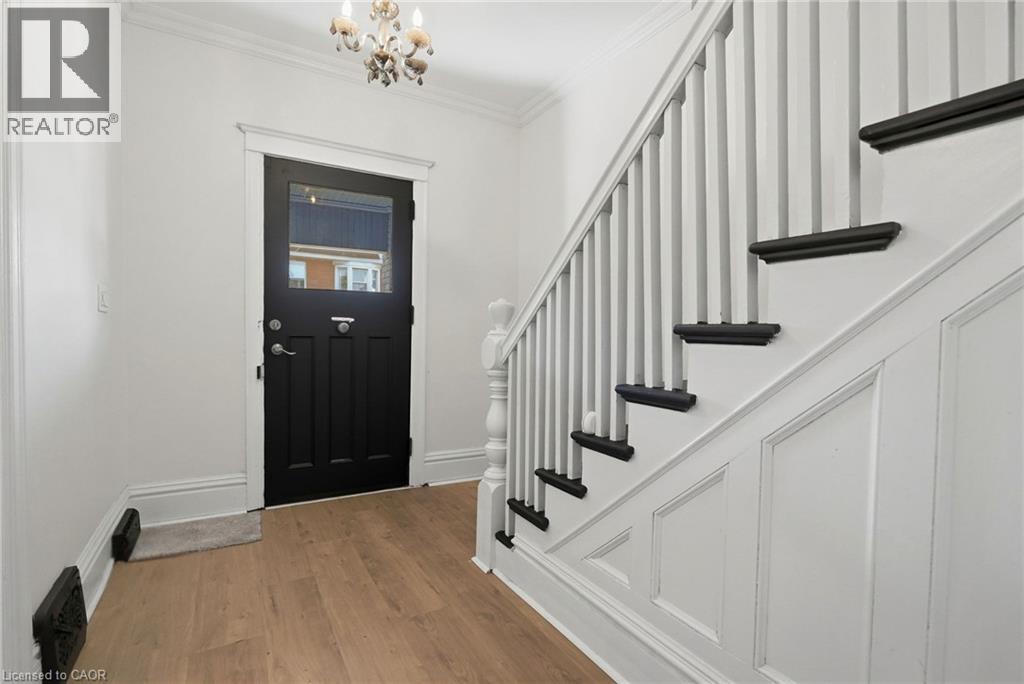 60 Stirton Street, Hamilton, Ontario  L8L 6E8 - Photo 2 - 40867730