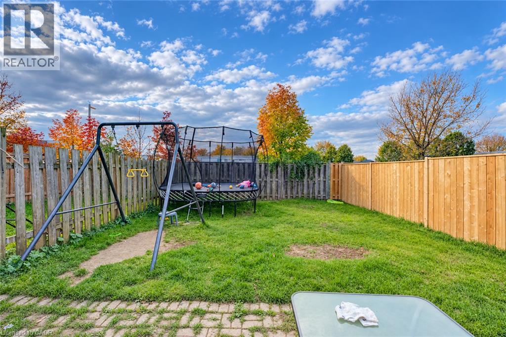 145 Activa Avenue, Kitchener, Ontario  N2E 3T3 - Photo 4 - 40873612
