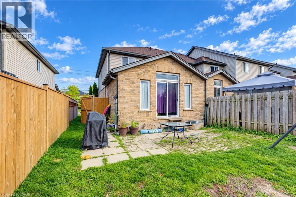 145 Activa Avenue, Kitchener, Ontario  N2E 3T3 - Photo 5 - 40873612