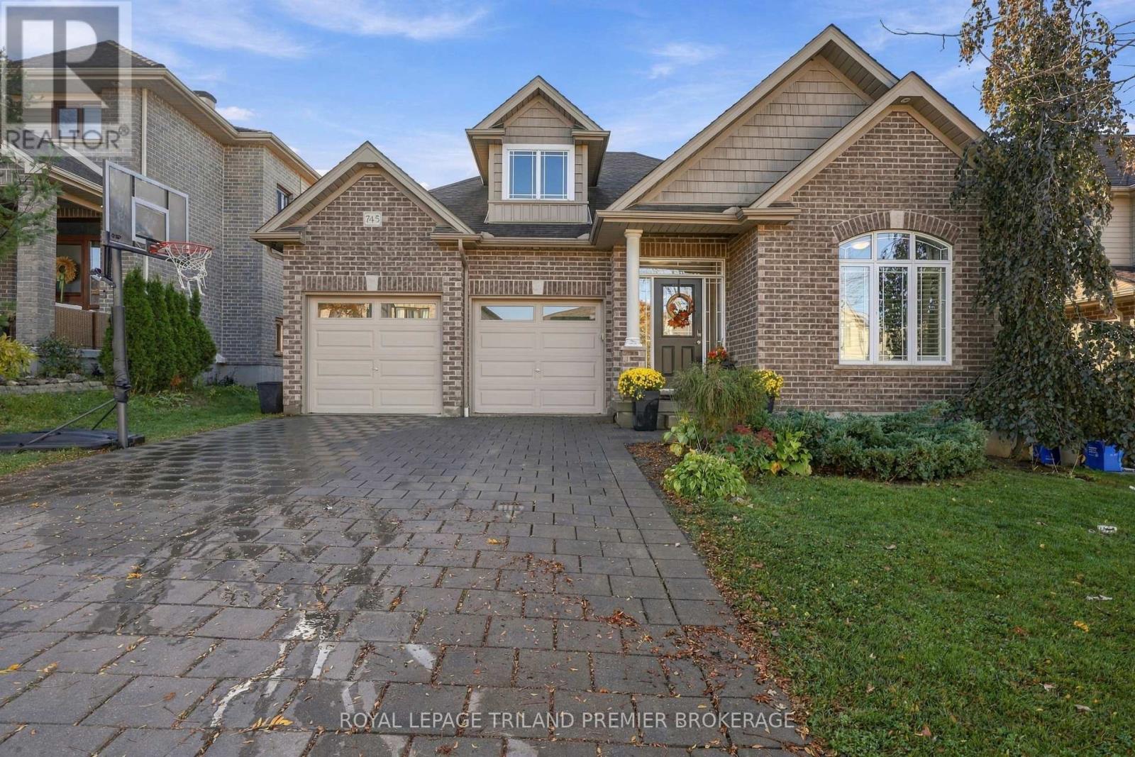 745 Kleinburg Drive, London North, Ontario  N5X 0J8 - Photo 1 - X14113846