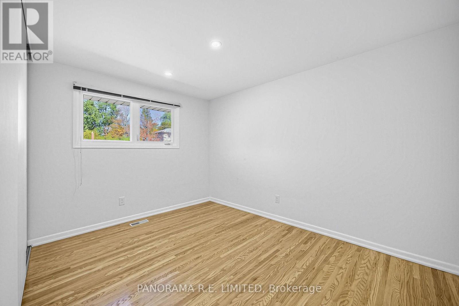 65 Harrop Avenue, Toronto (Islington-City Centre West), Ontario  M9B 2H1 - Photo 12 - W14113844