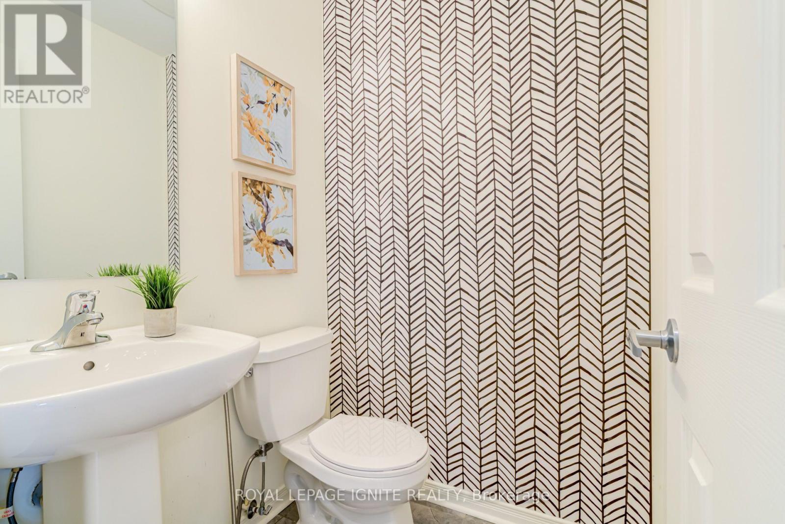 5 Sleeky Lane, Ajax, Ontario  L1T 0P4 - Photo 21 - E13864184