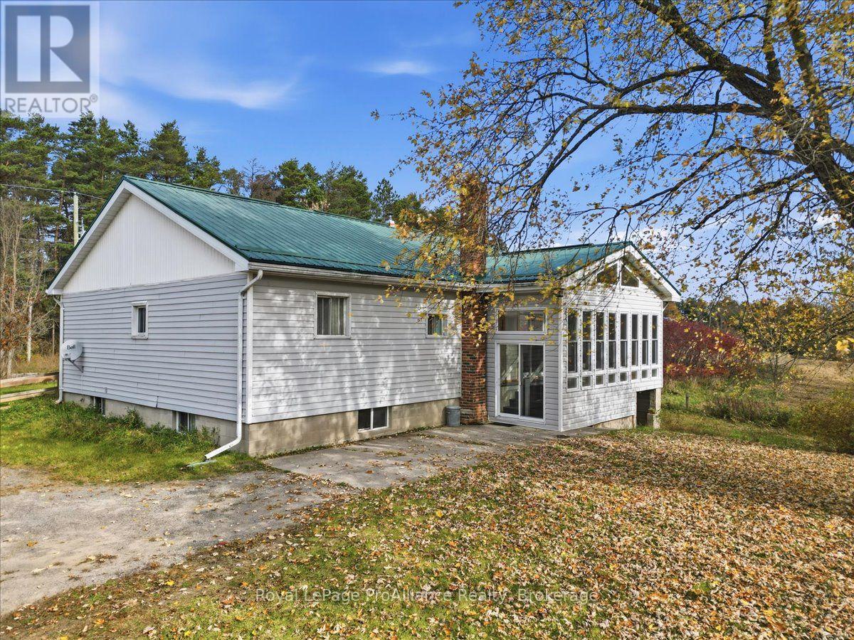 2096 Hollowview Road, Centre Hastings, Ontario  K0K 3E0 - Photo 5 - X14112986