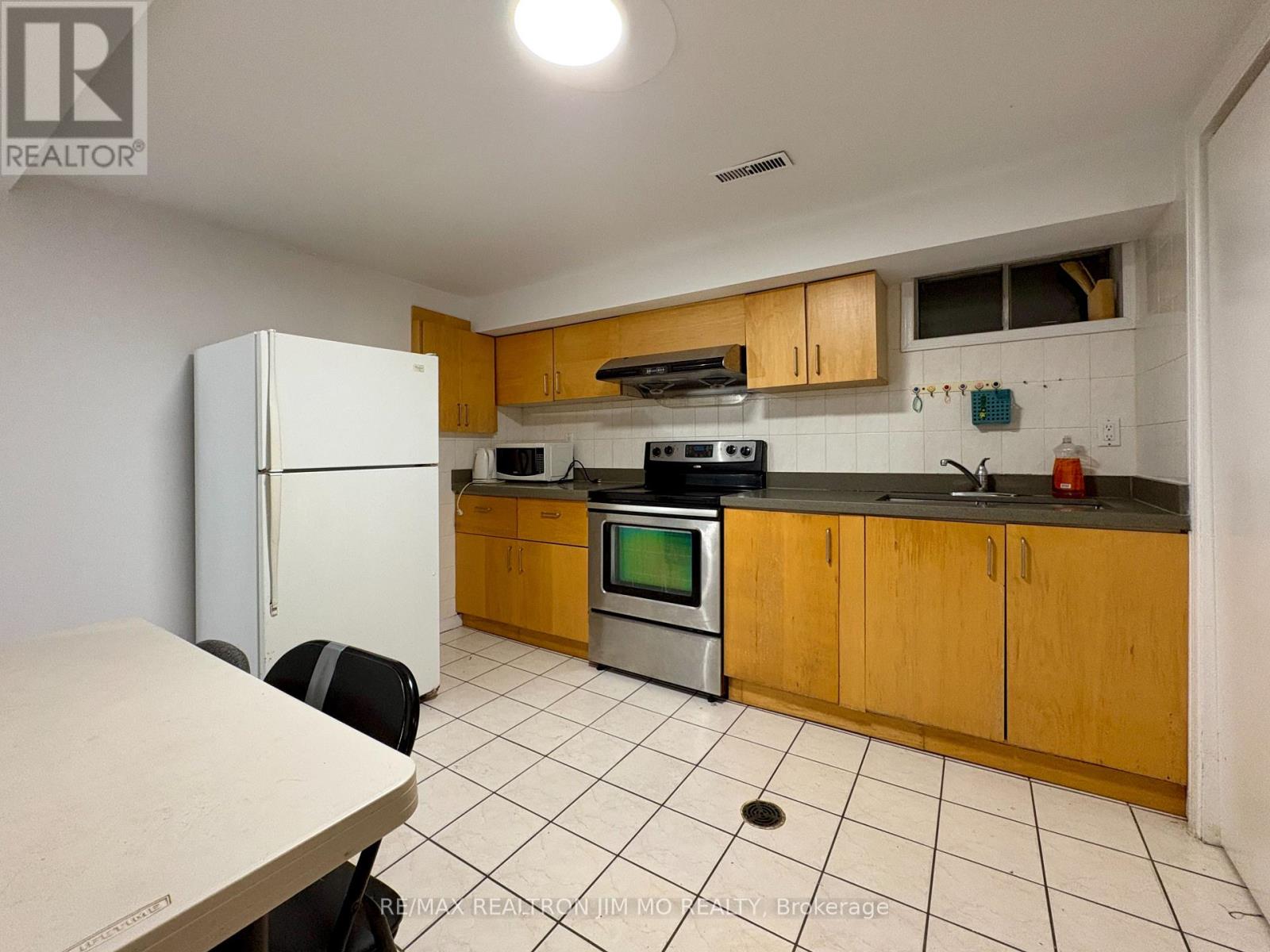 Basement - 39 Hartleywood Drive, Toronto, Ontario  M1S 3N1 - Photo 10 - E14113890