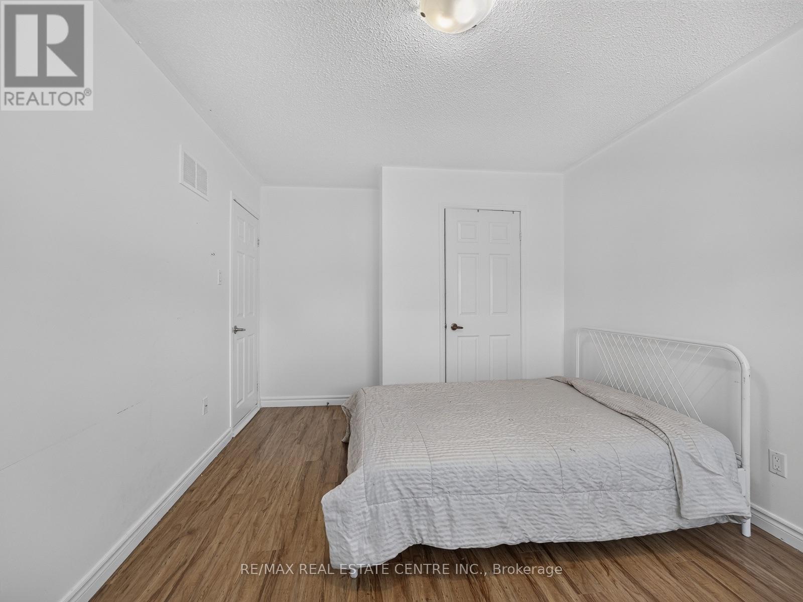 15 Hedgerow Avenue, Brampton, Ontario  L6Y 3C4 - Photo 24 - W14113884