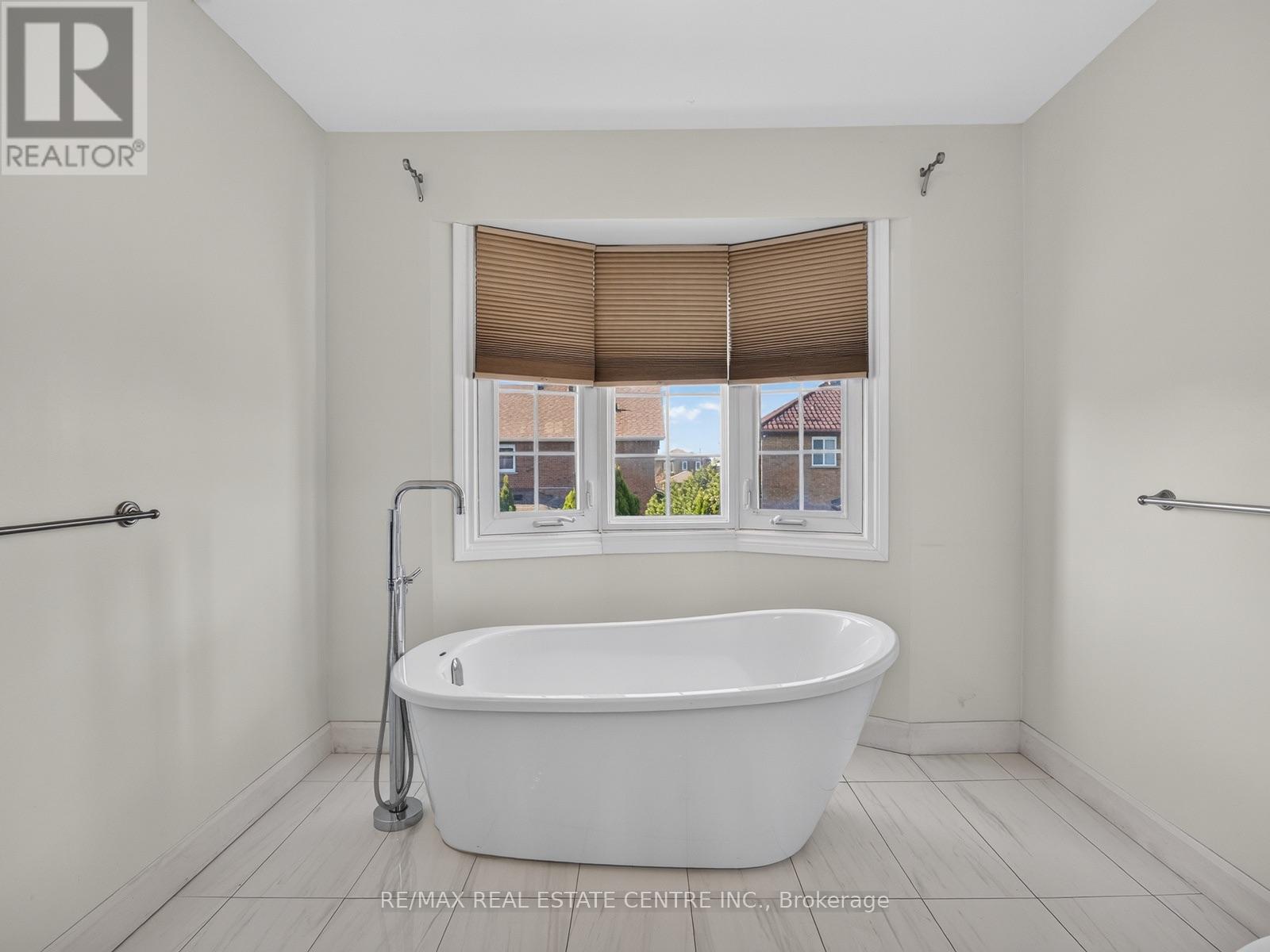 15 Hedgerow Avenue, Brampton, Ontario  L6Y 3C4 - Photo 29 - W14113884