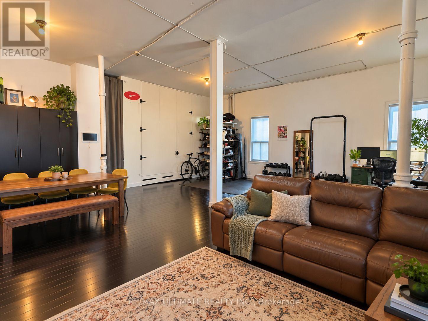 2nd Flr - 1720 Queen Street W, Toronto, Ontario  M6R 1B3 - Photo 3 - W14113898
