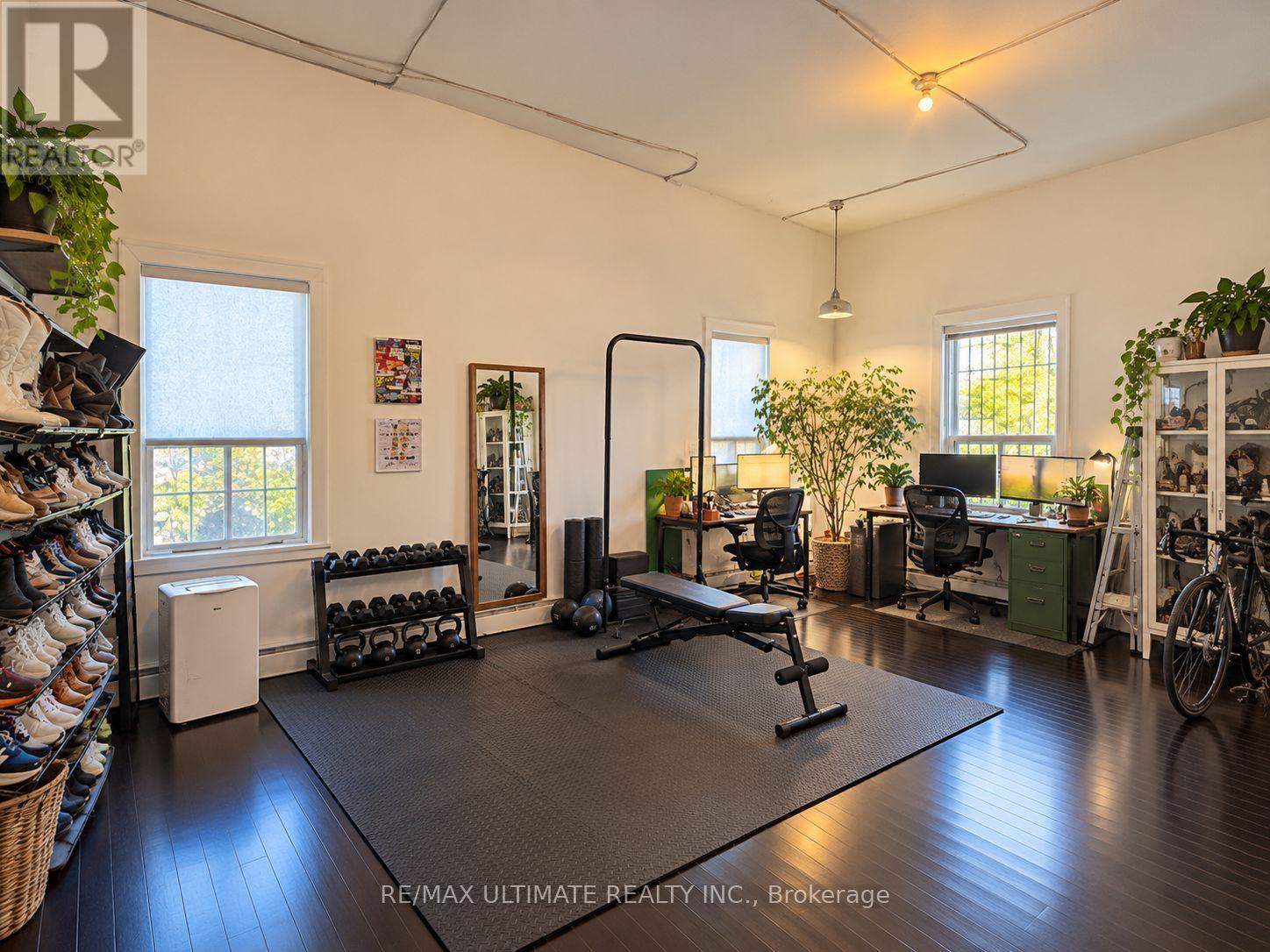 2nd Flr - 1720 Queen Street W, Toronto, Ontario  M6R 1B3 - Photo 5 - W14113898