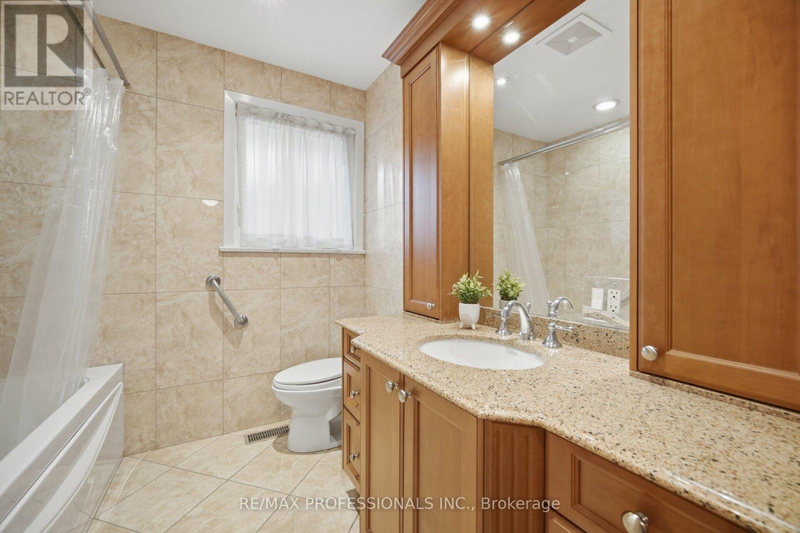 14 Strathdee Drive, Toronto, Ontario  M9R 1A4 - Photo 27 - W14111696