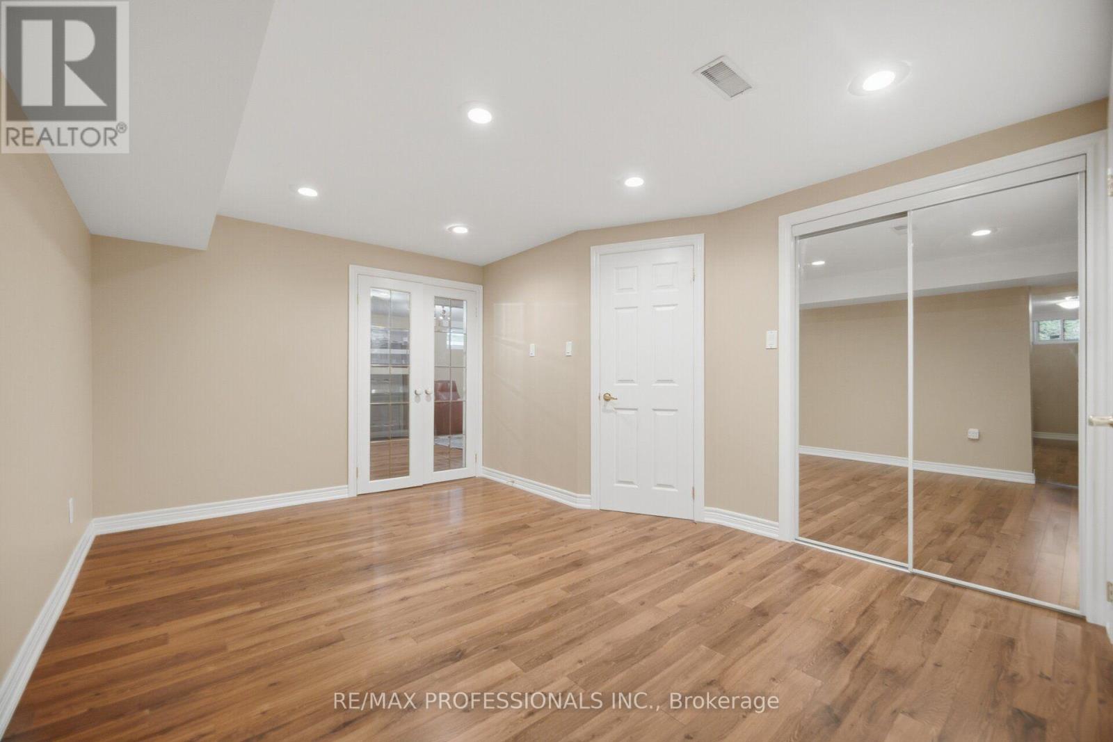 14 Strathdee Drive, Toronto, Ontario  M9R 1A4 - Photo 35 - W14111696