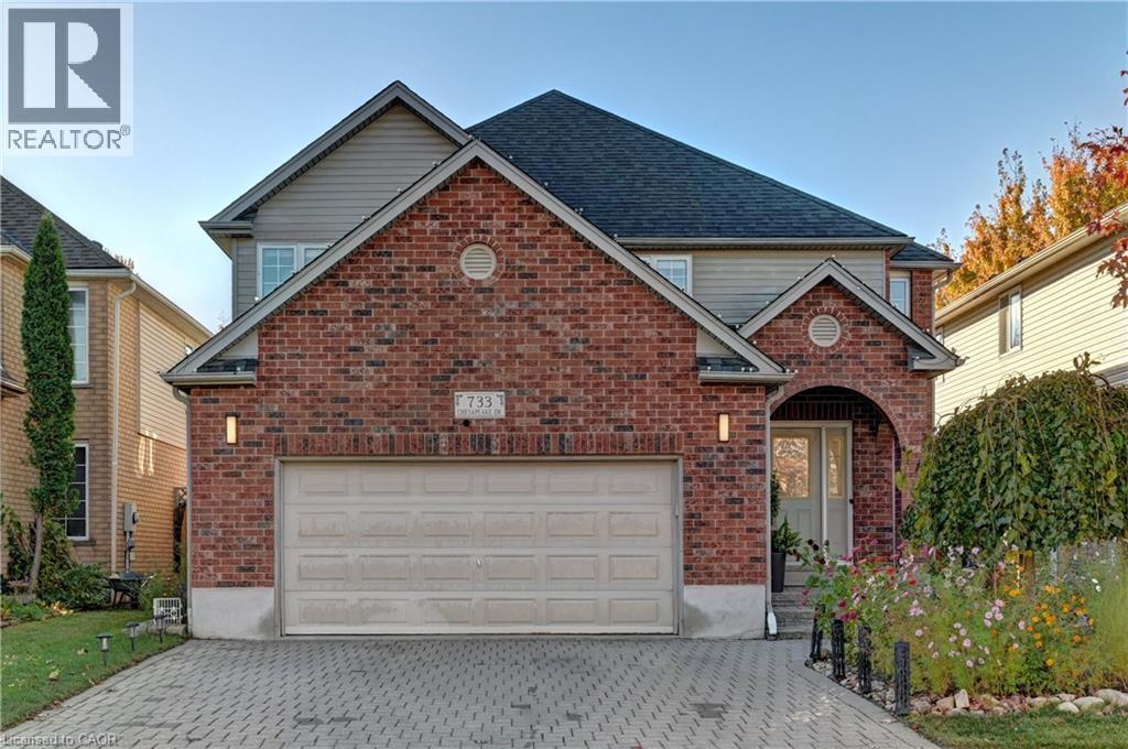 733 CHESAPEAKE Drive, Waterloo, Ontario