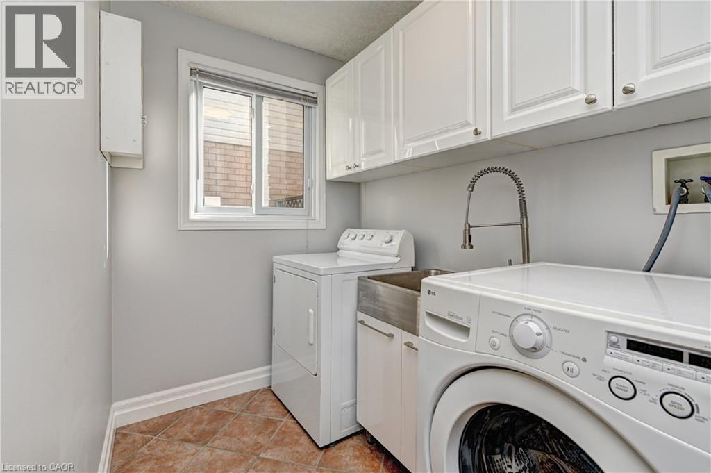 733 Chesapeake Drive, Waterloo, Ontario  N2K 4G3 - Photo 17 - 40873799
