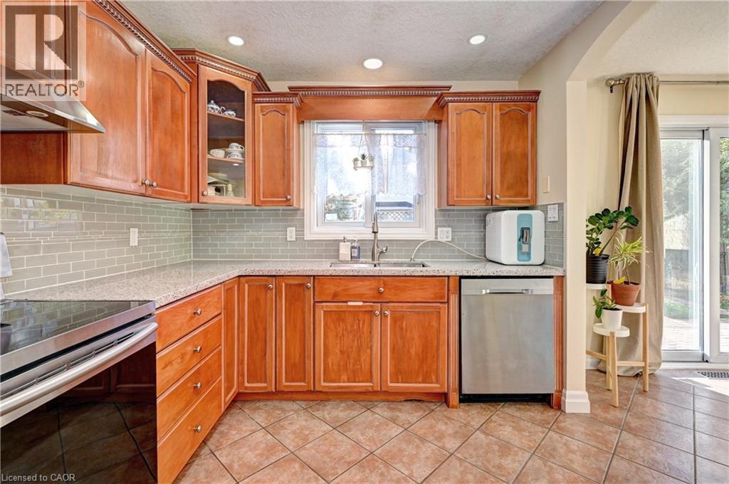 733 Chesapeake Drive, Waterloo, Ontario  N2K 4G3 - Photo 21 - 40873799