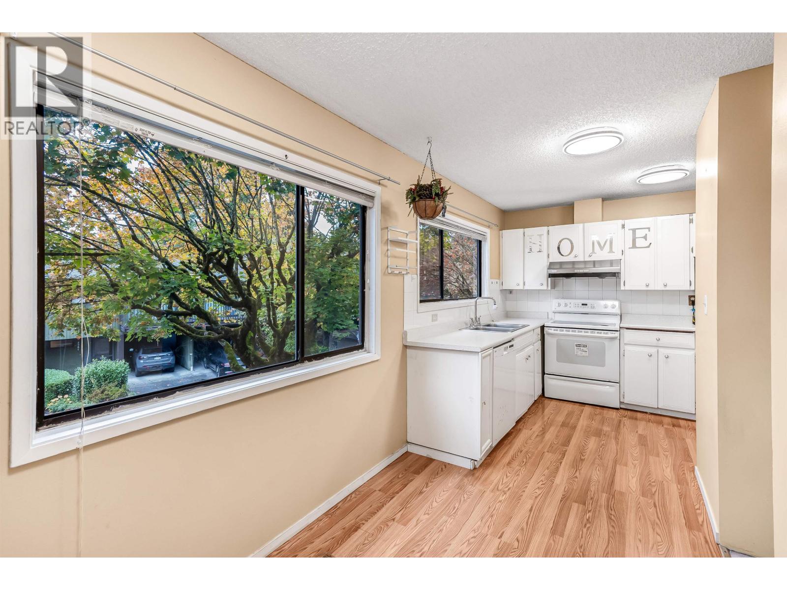 2982 Corona Drive, Burnaby, British Columbia  V3J 1B8 - Photo 8 - R3177783