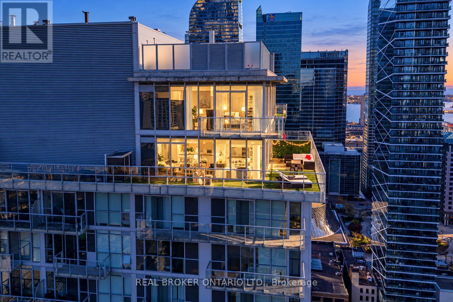 PH02 - 126 SIMCOE STREET, toronto (waterfront communities), Ontario