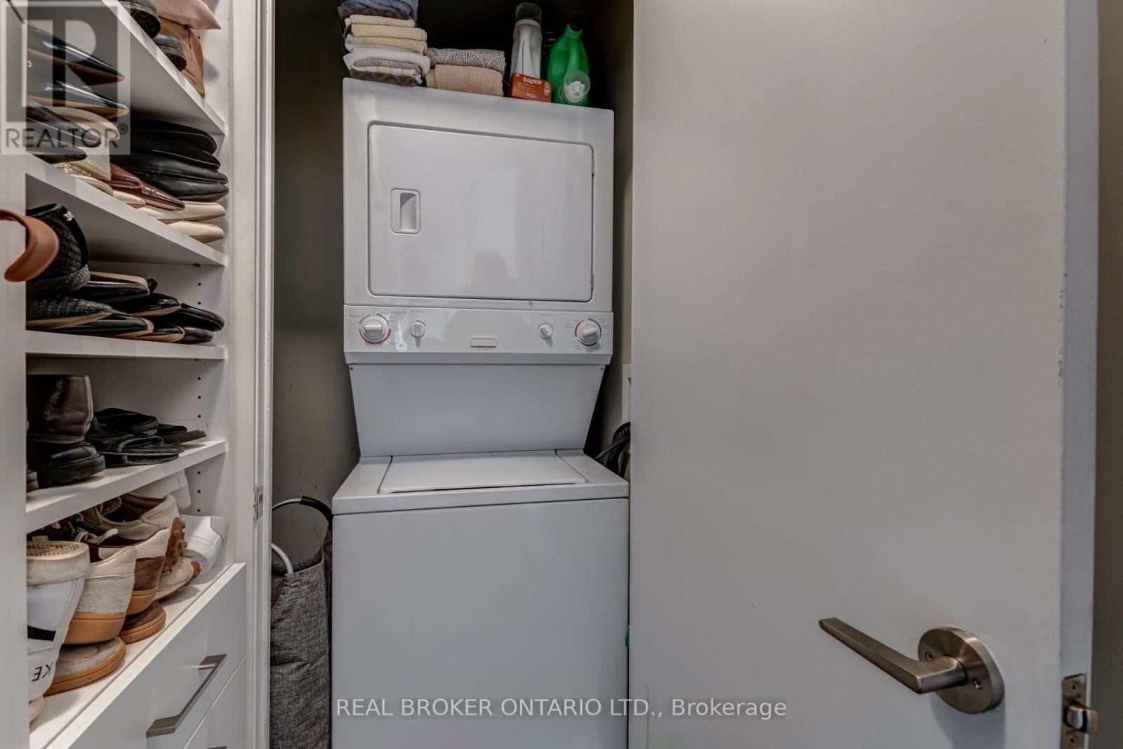 Ph02 - 126 Simcoe Street, Toronto (Waterfront Communities), Ontario  M5H 4E6 - Photo 17 - C14113934