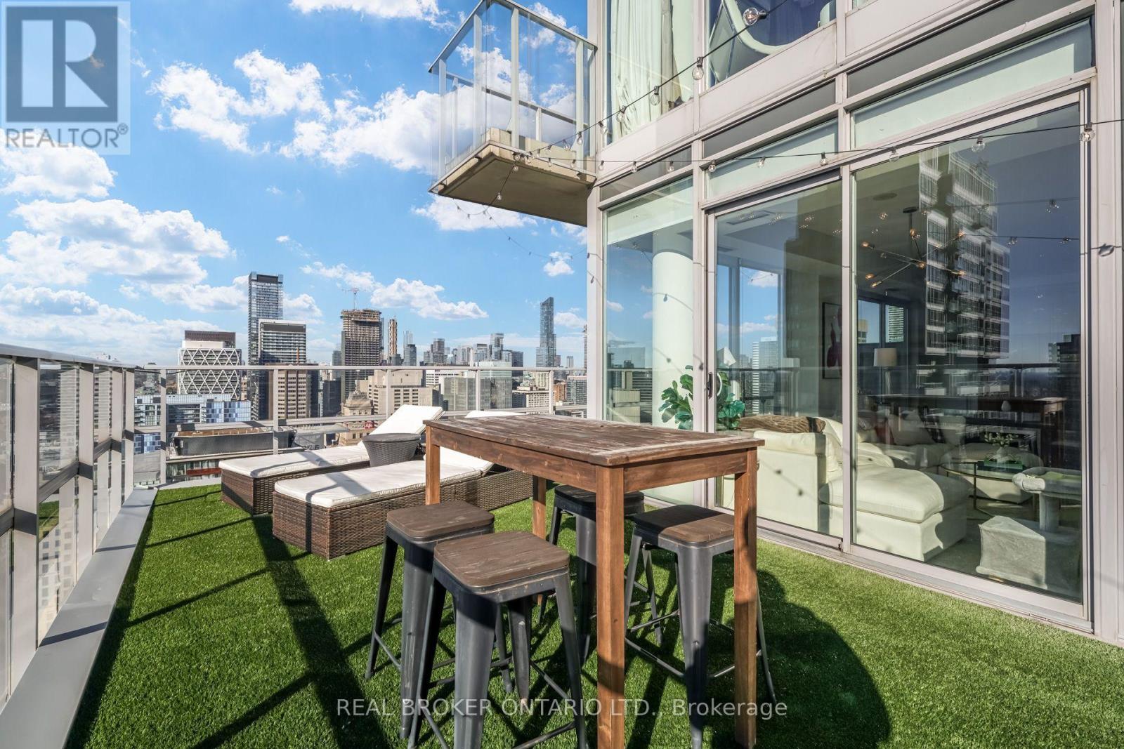 Ph02 - 126 Simcoe Street, Toronto (Waterfront Communities), Ontario  M5H 4E6 - Photo 23 - C14113934