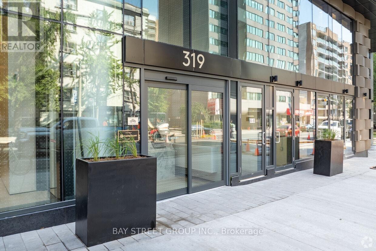 4911 - 319 Jarvis Street, Toronto (Moss Park), Ontario  M5B 2C2 - Photo 2 - C14113950