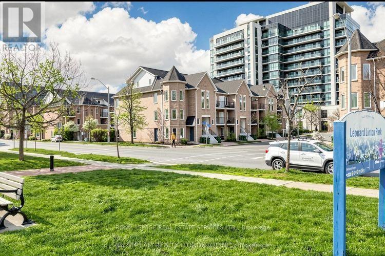 Th 201 - 2 Brian Peck Crescent, Toronto (Thorncliffe Park), Ontario  M4G 4K4 - Photo 13 - C14113964