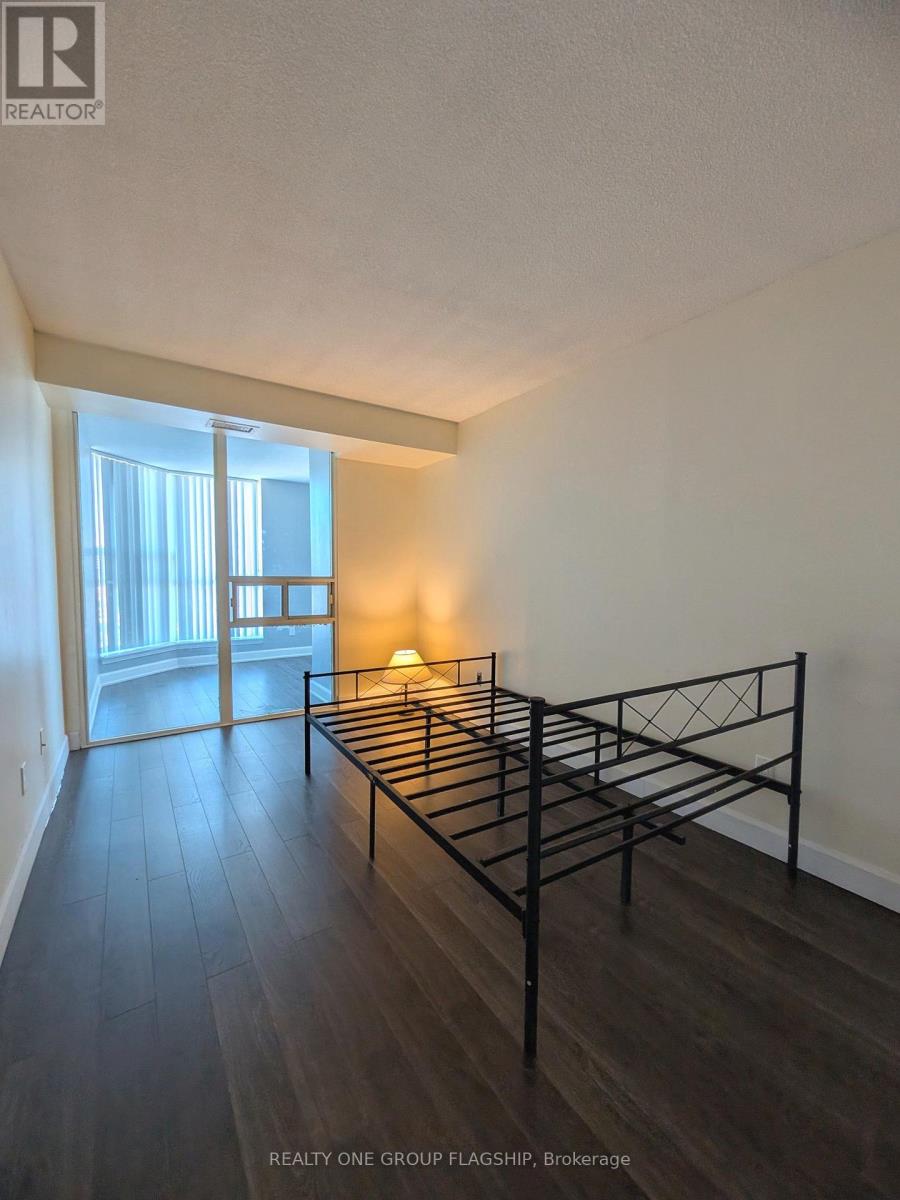 1010 - 2460 Eglinton Avenue E, Toronto (Eglinton East), Ontario  M1K 5J7 - Photo 11 - E14113912