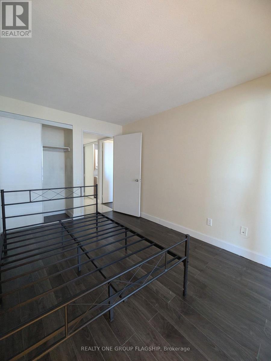 1010 - 2460 Eglinton Avenue E, Toronto (Eglinton East), Ontario  M1K 5J7 - Photo 12 - E14113912