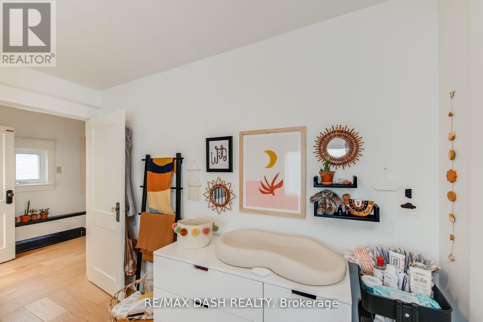 74 Oak Park Avenue, Toronto, Ontario M4C 4M3 - Photo 11 - E13790254
