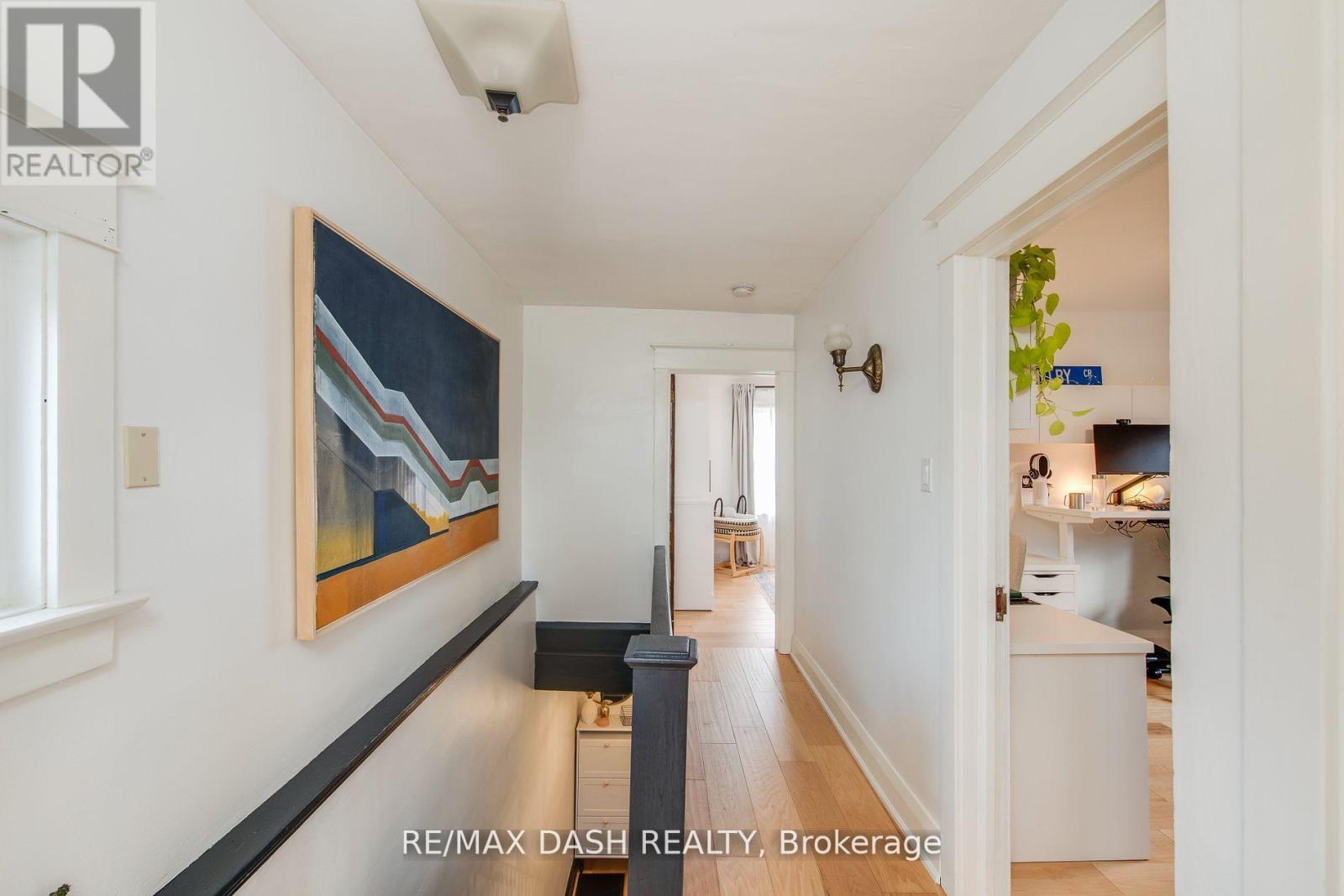 74 Oak Park Avenue, Toronto, Ontario M4C 4M3 - Photo 8 - E13790254