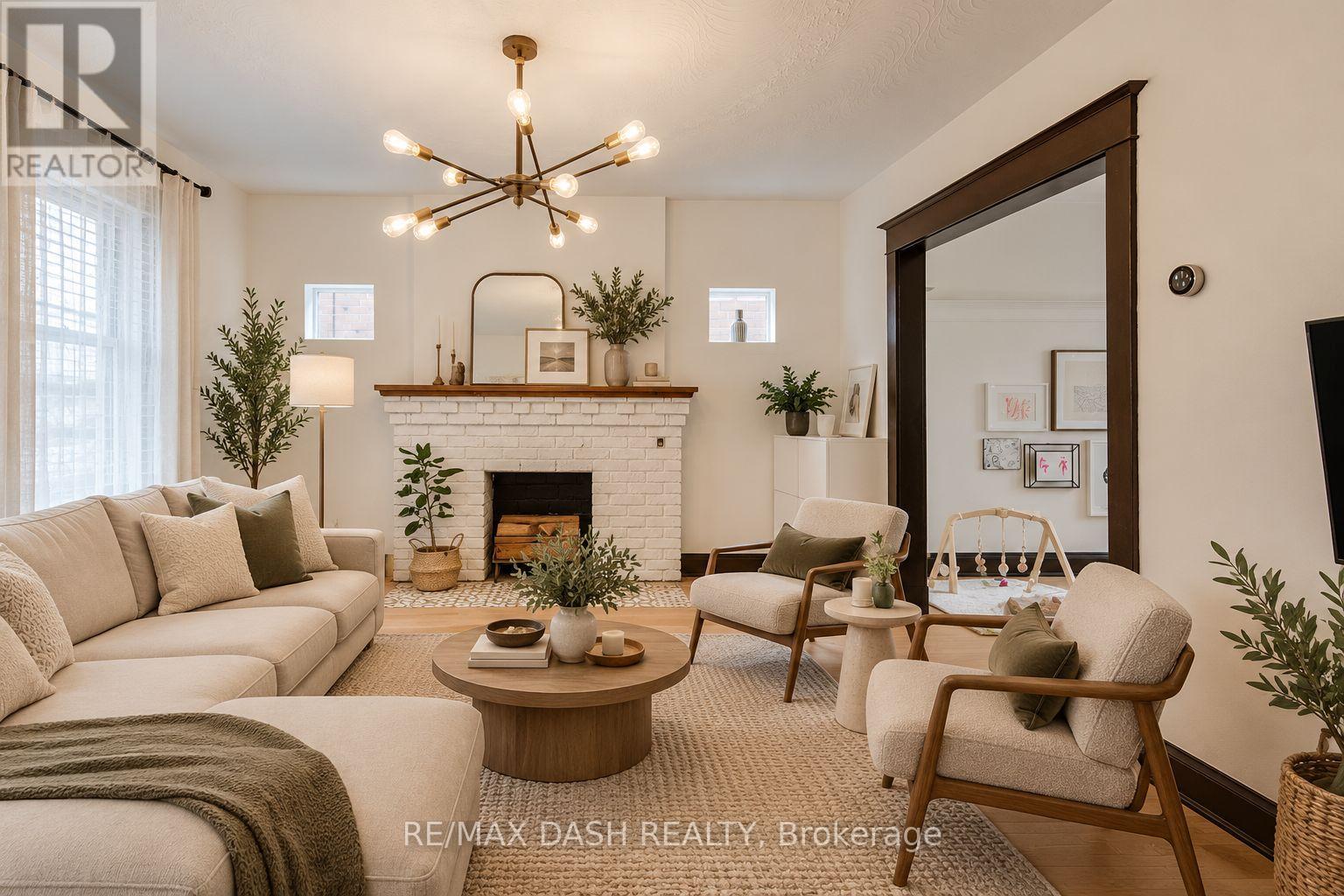 74 OAK PARK AVENUE, Toronto, Ontario