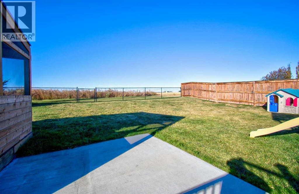 685 West Highland Crescent, Carstairs, Alberta  T0M 0N0 - Photo 27 - A2352898