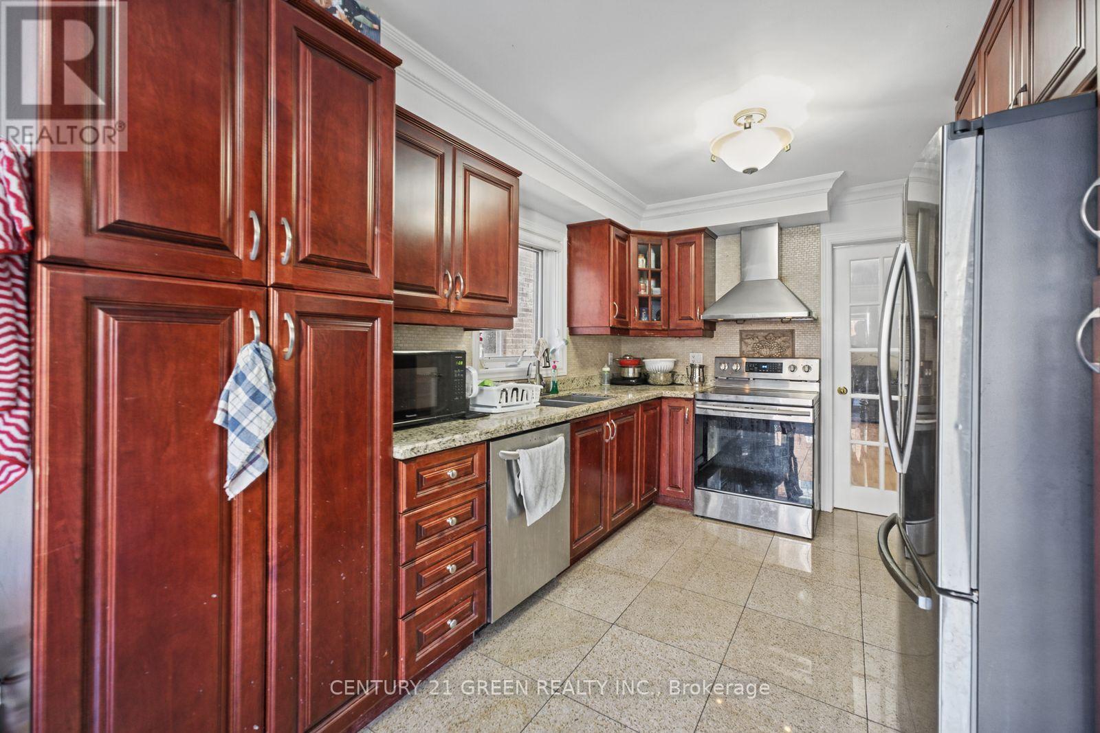 215 Kingknoll Drive, Brampton, Ontario  L6Y 4X4 - Photo 18 - W14113330