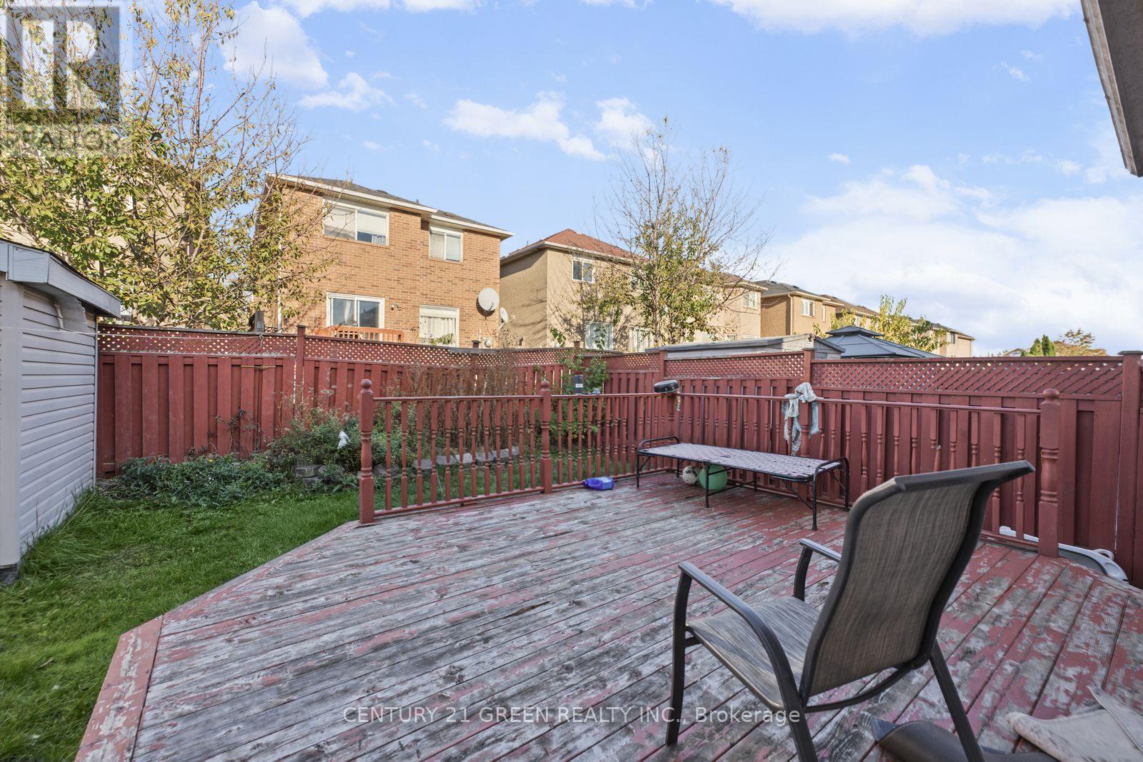 215 Kingknoll Drive, Brampton, Ontario  L6Y 4X4 - Photo 24 - W14113330