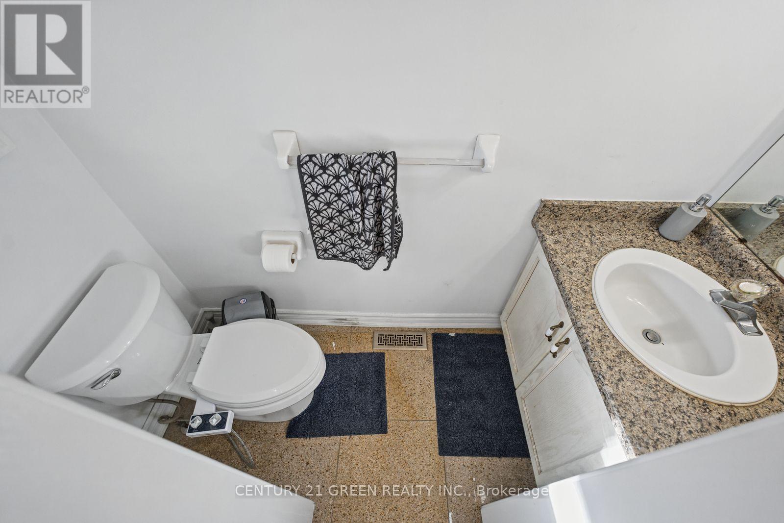 215 Kingknoll Drive, Brampton, Ontario  L6Y 4X4 - Photo 6 - W14113330