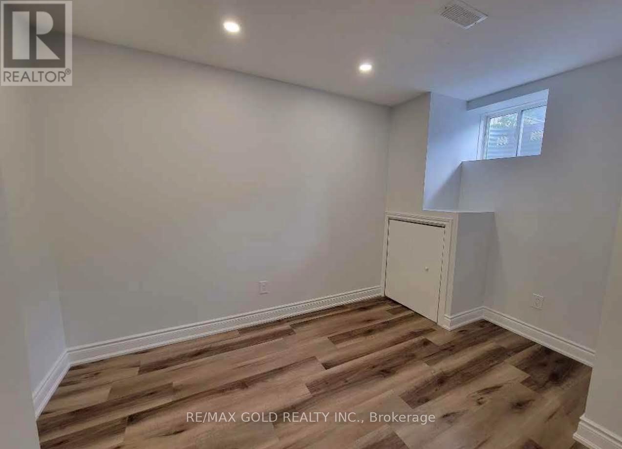 1466 FARMSTEAD DRIVE, Milton, Ontario