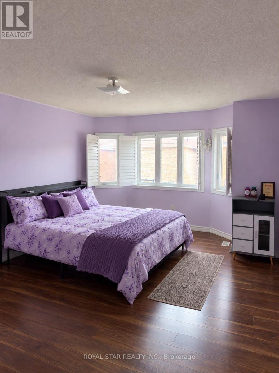 80 Summitgreen Crescent, Brampton, Ontario  L6R 0T6 - Photo 6 - W14113960