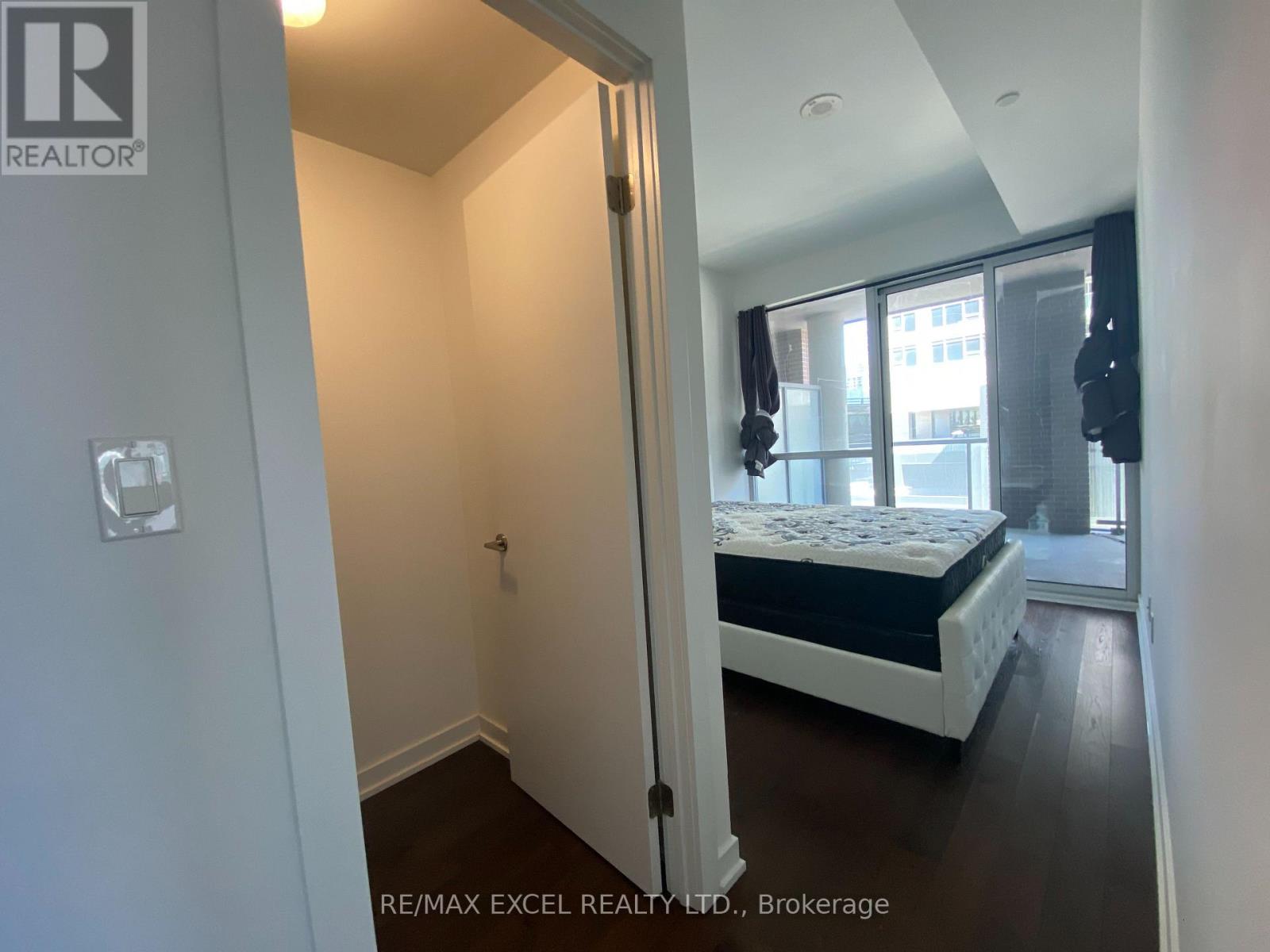 510 - 20 Bruyeres Mews, Toronto, Ontario  M5V 0G8 - Photo 19 - C14114016