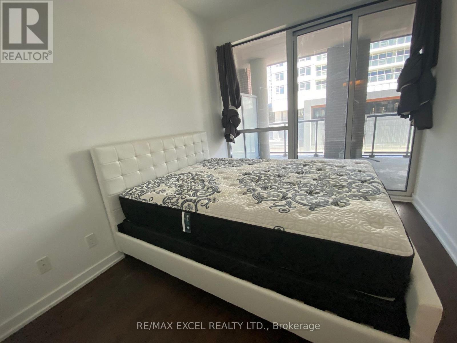 510 - 20 Bruyeres Mews, Toronto, Ontario  M5V 0G8 - Photo 24 - C14114016