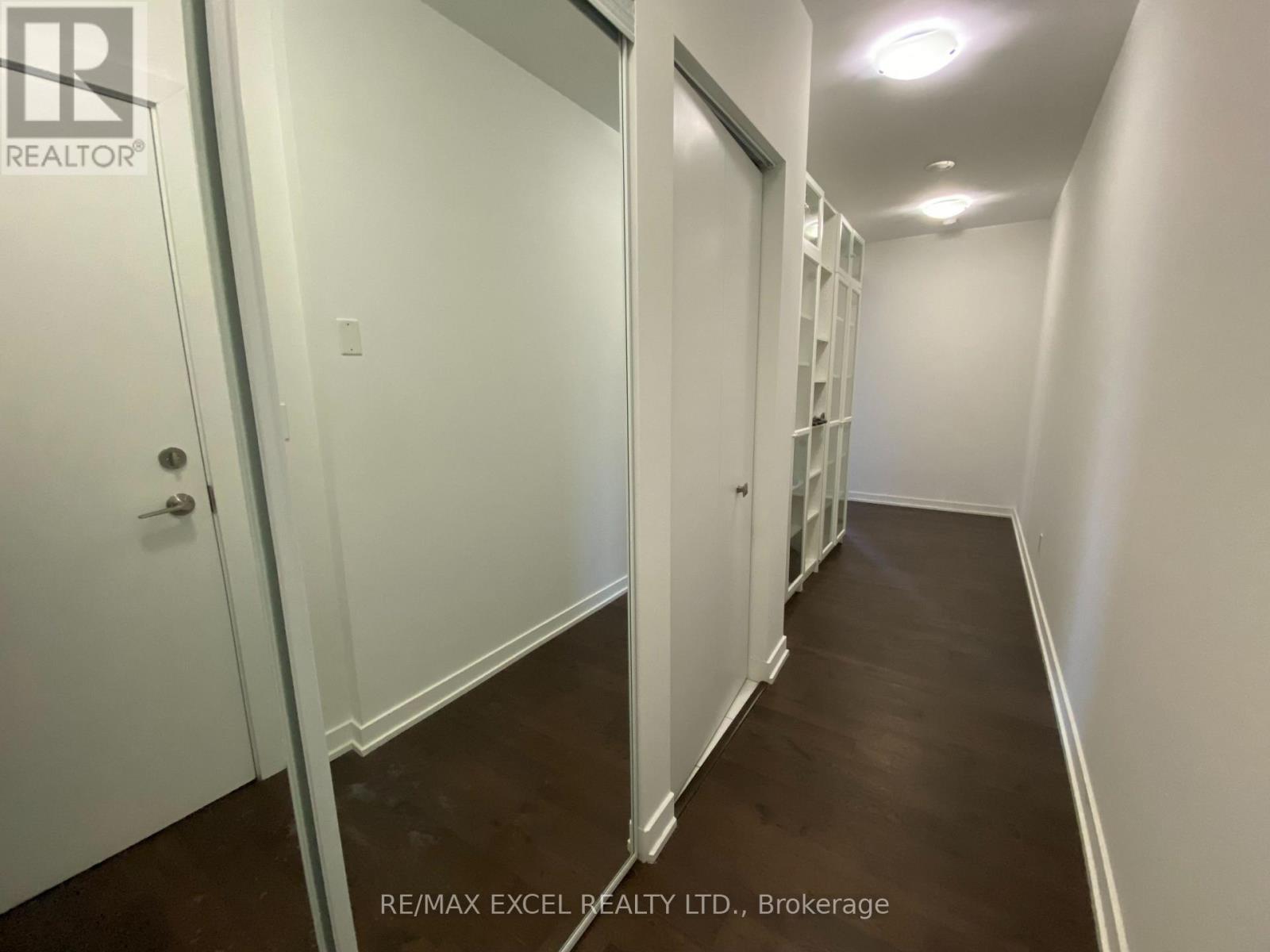 510 - 20 Bruyeres Mews, Toronto, Ontario  M5V 0G8 - Photo 8 - C14114016
