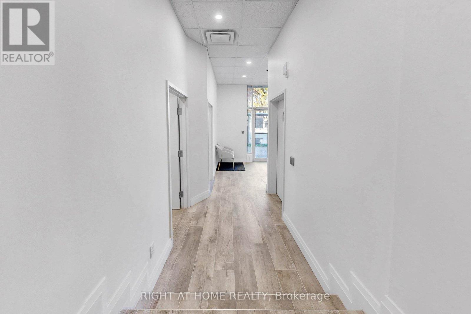 125 - 701 Sheppard Avenue W, Toronto, Ontario  M3H 0B2 - Photo 7 - C13849300