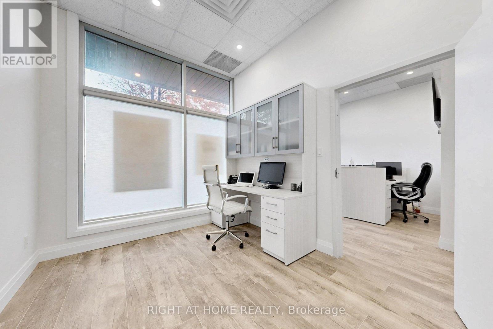 125 - 701 Sheppard Avenue W, Toronto, Ontario  M3H 0B2 - Photo 8 - C13849300
