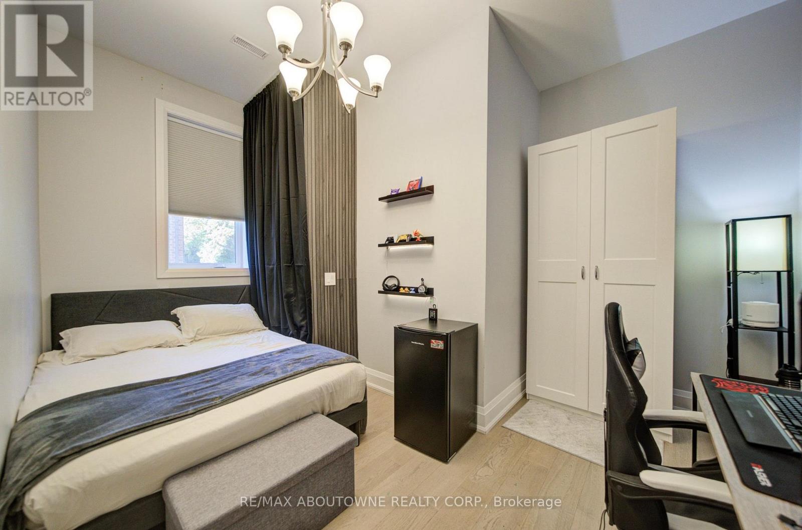 1525 Kenmuir Avenue, Mississauga, Ontario  L5G 4B6 - Photo 22 - W14103420