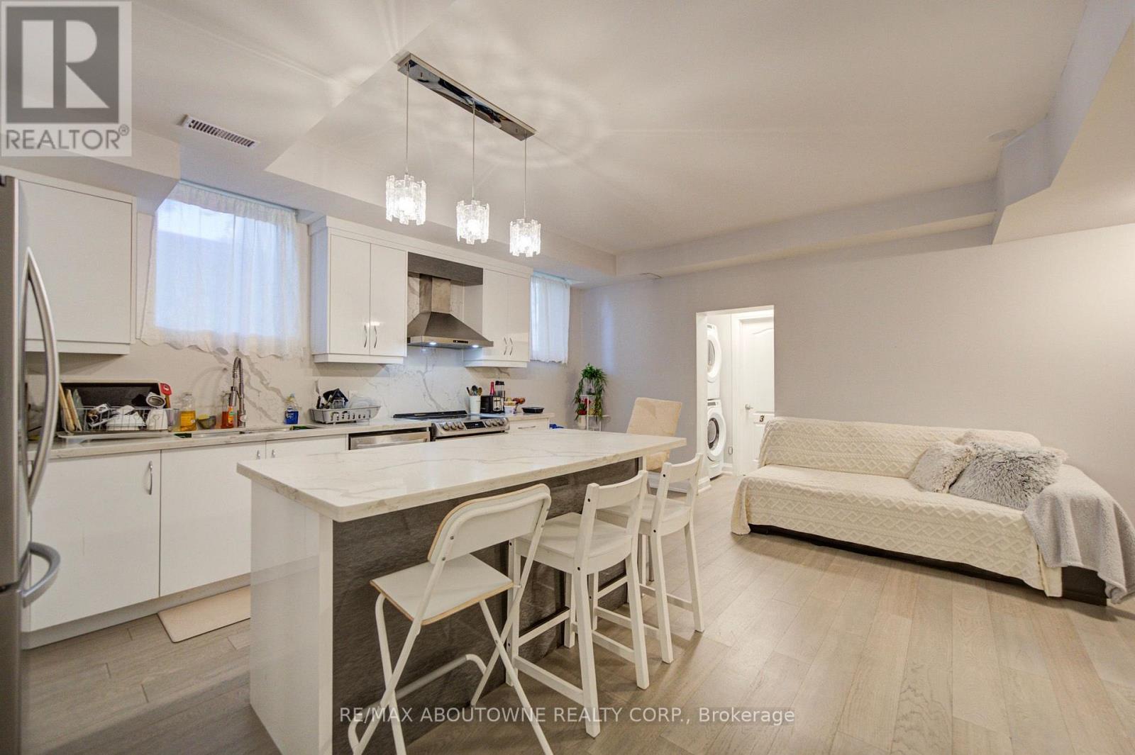 1525 Kenmuir Avenue, Mississauga, Ontario  L5G 4B6 - Photo 37 - W14103420