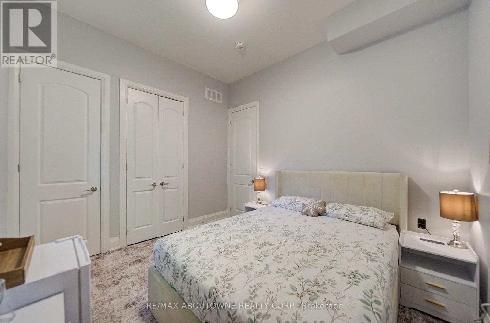 1525 Kenmuir Avenue, Mississauga, Ontario  L5G 4B6 - Photo 16 - W14103420
