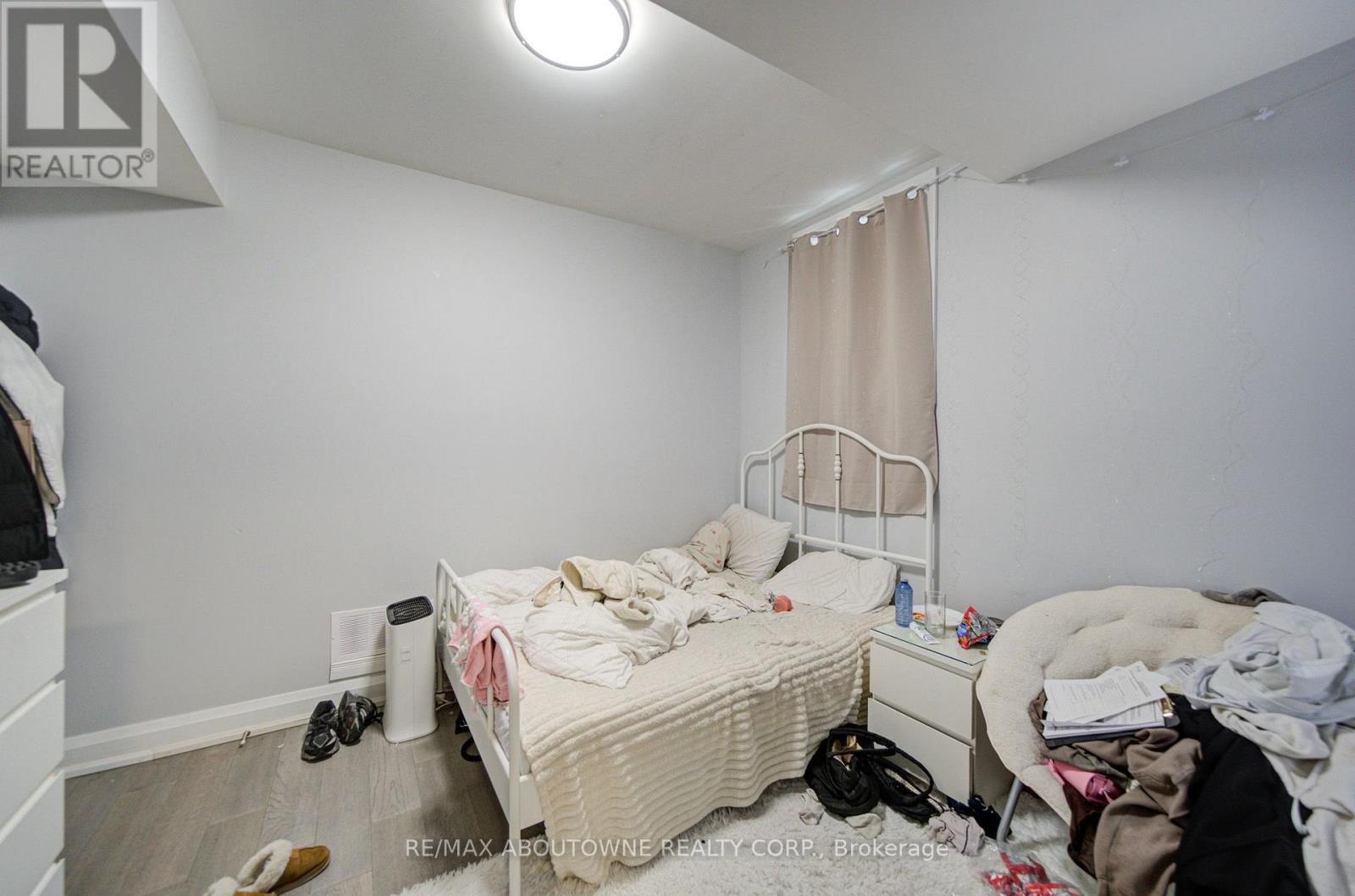 1525 Kenmuir Avenue, Mississauga, Ontario  L5G 4B6 - Photo 31 - W14103420