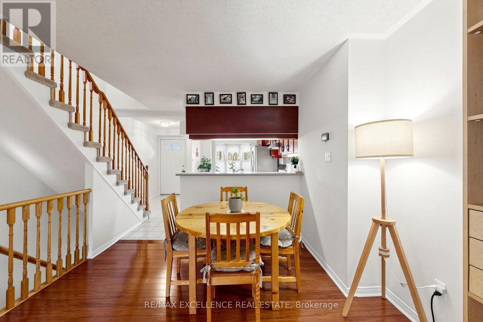 72 Desert Sand Drive, Brampton, Ontario  L6R 1V6 - Photo 9 - W14109528