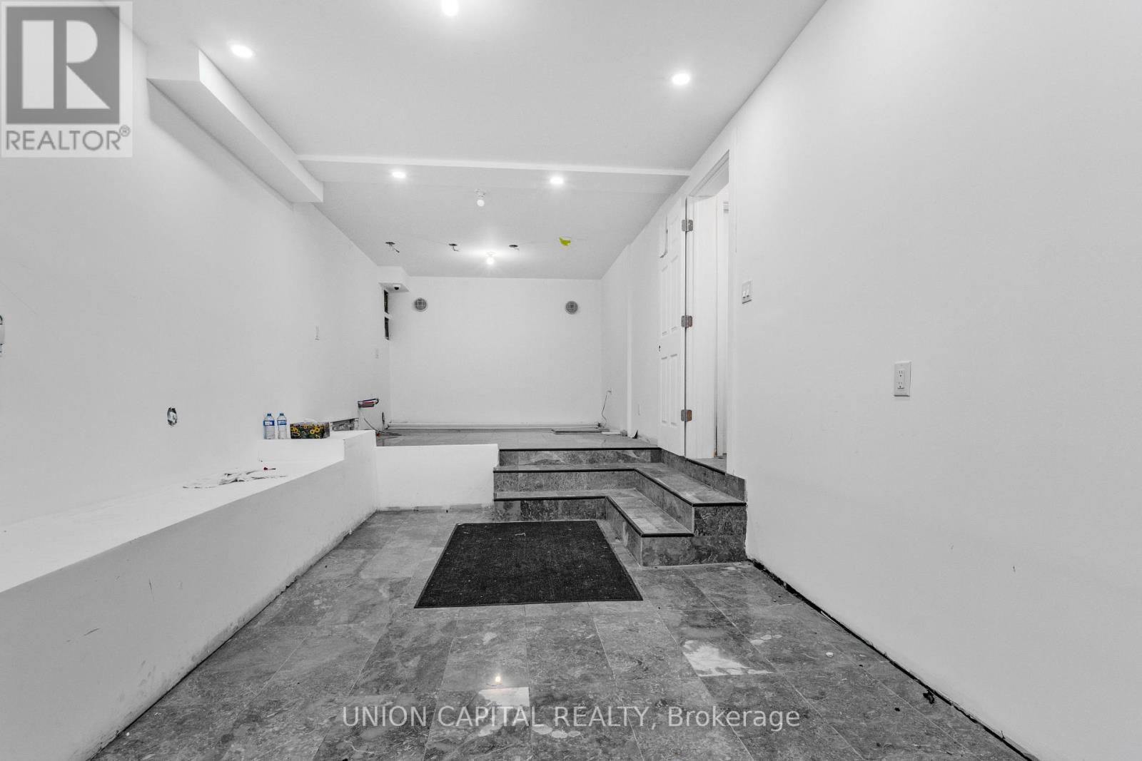 2 - 3429 Yonge Street, Toronto, Ontario  M4N 2N1 - Photo 23 - C13852208