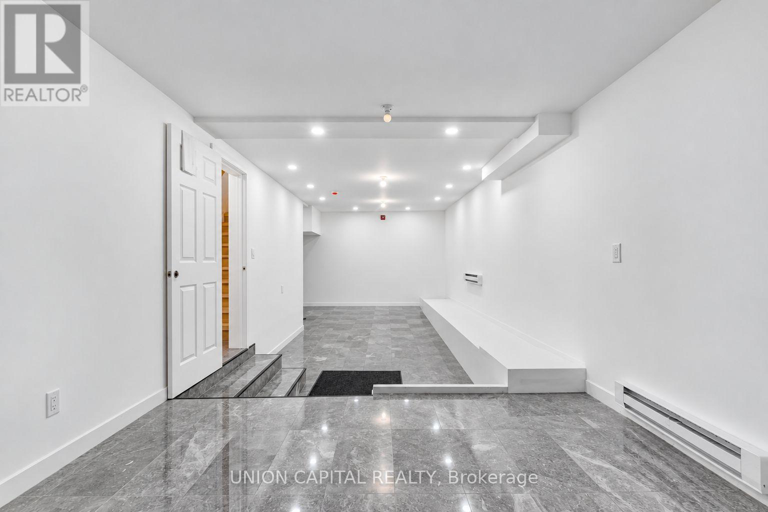 2 - 3429 Yonge Street, Toronto, Ontario  M4N 2N1 - Photo 21 - C13852208