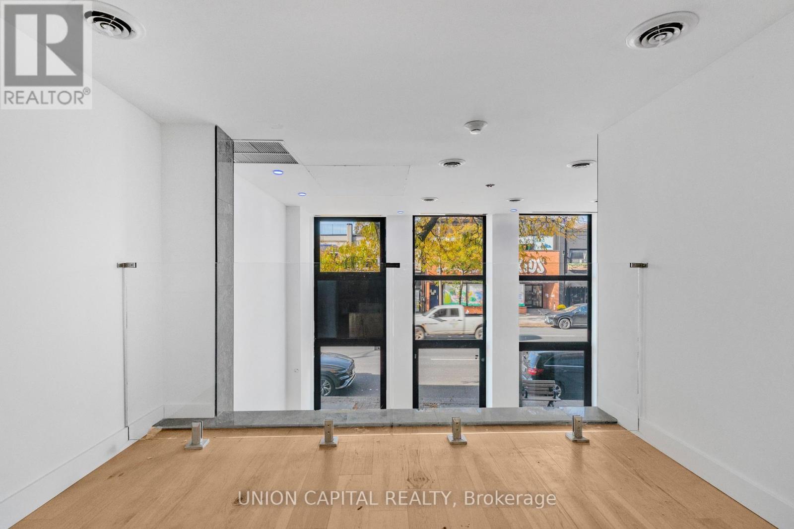 2 - 3429 Yonge Street, Toronto, Ontario  M4N 2N1 - Photo 17 - C13852208