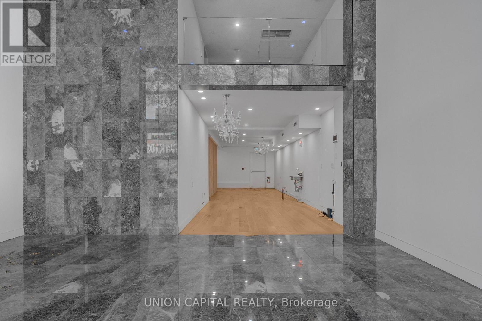 2 - 3429 Yonge Street, Toronto, Ontario  M4N 2N1 - Photo 7 - C13852208