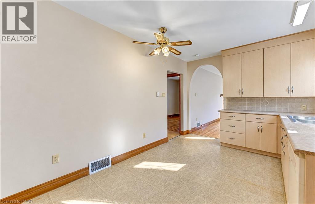 144 Graham Street, Waterloo, Ontario  N2J 1A1 - Photo 18 - 40872373